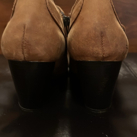 Born booties - Picture 2 of 9